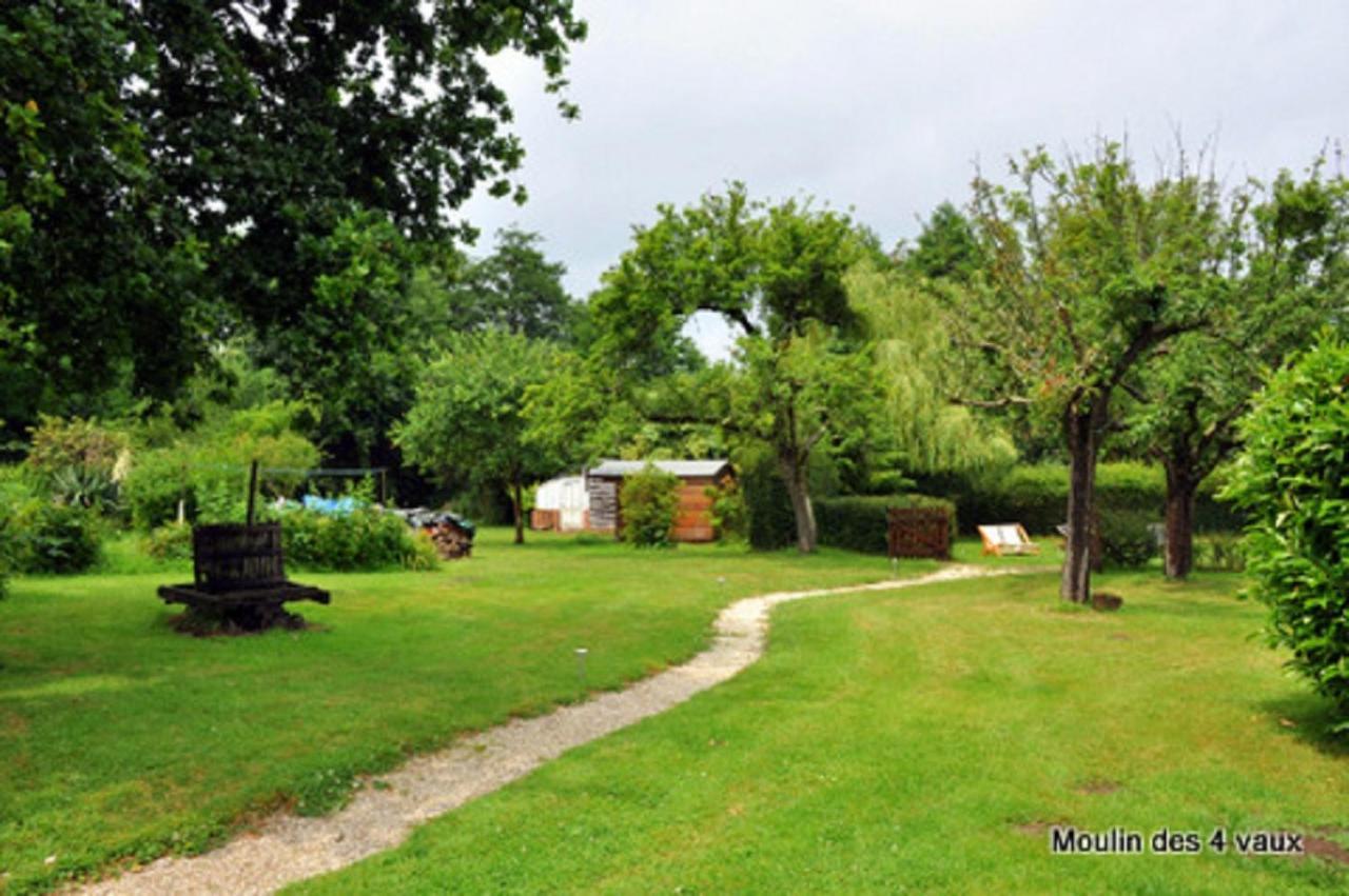 Gite Le Moulin Des 4 VauxSaint-Étienne-la-Thillaye エクステリア 写真